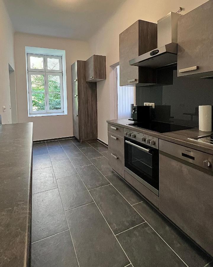 Modernes Juwel In Zentraler Lage Apartment Wina Bagian luar foto